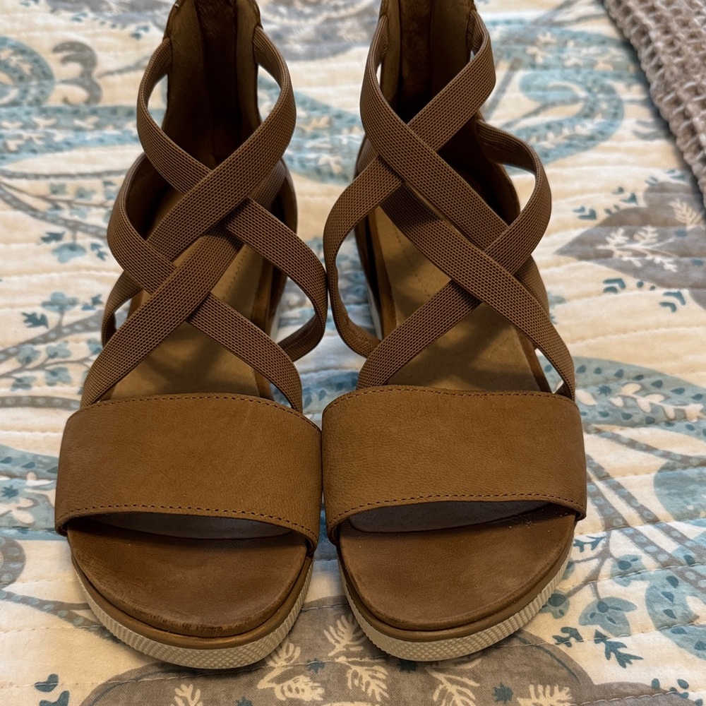 Eileen Fisher Brown Crisscross Sandals